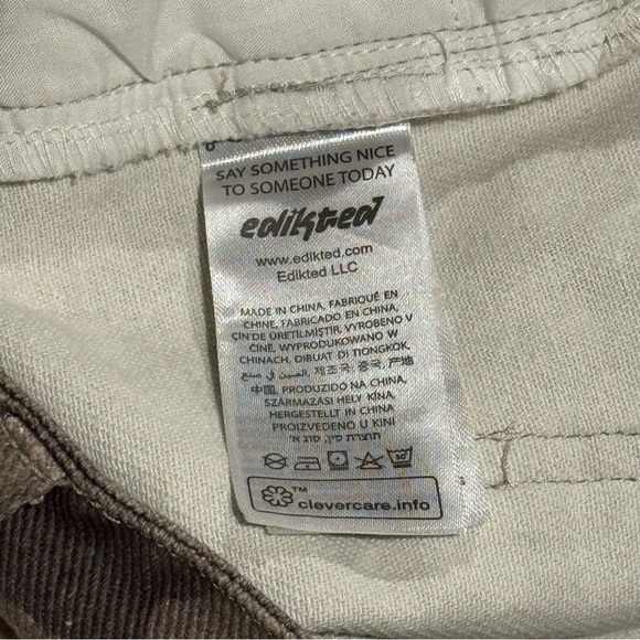 Edikted Size Medium Olive Camouflage Low Waist Cargo Zipper Pockets Mini Skirt - Picture 5 of 8